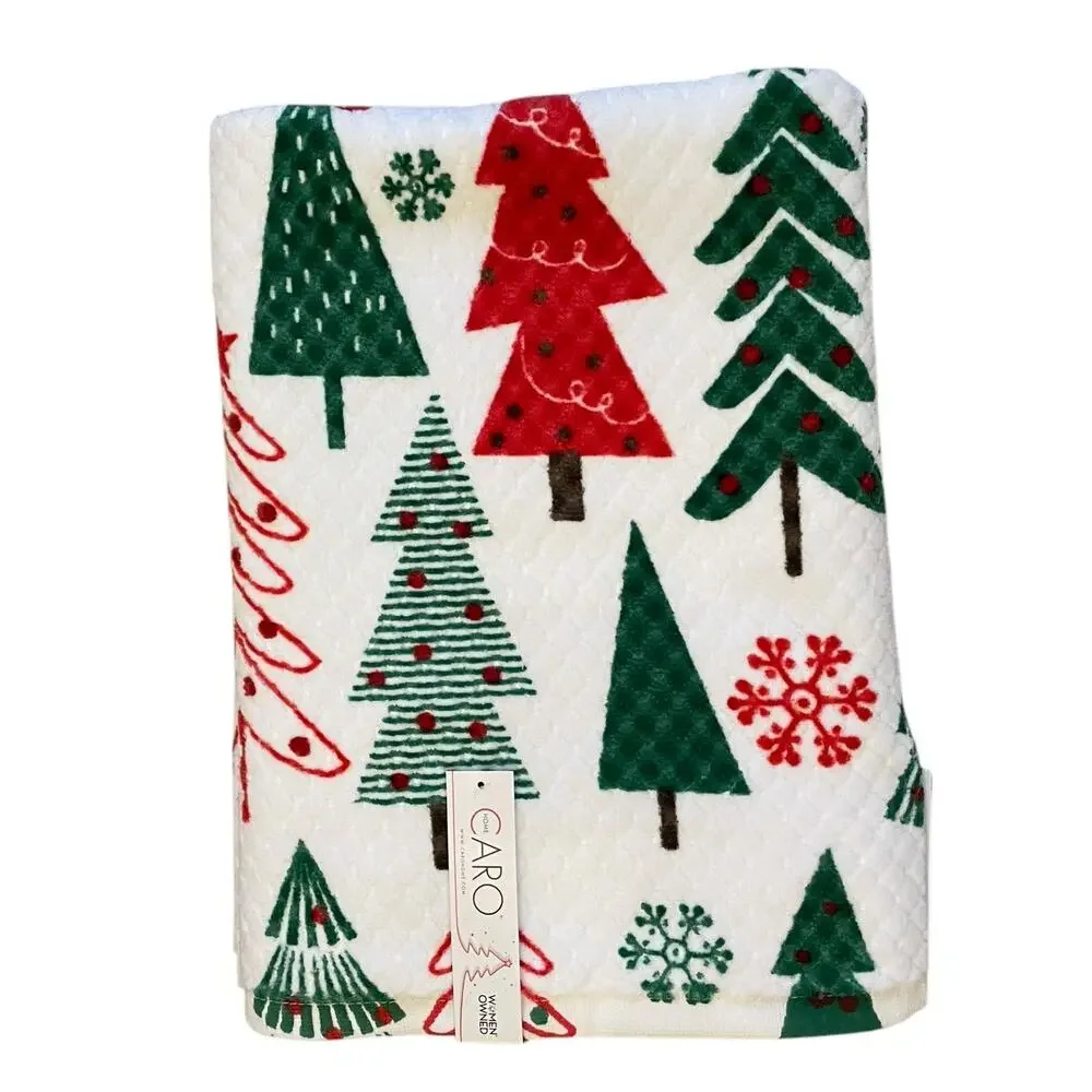 Caro Home Christmas Tree & Snowflakes Bath Towels Set of 2 Holiday Bath New